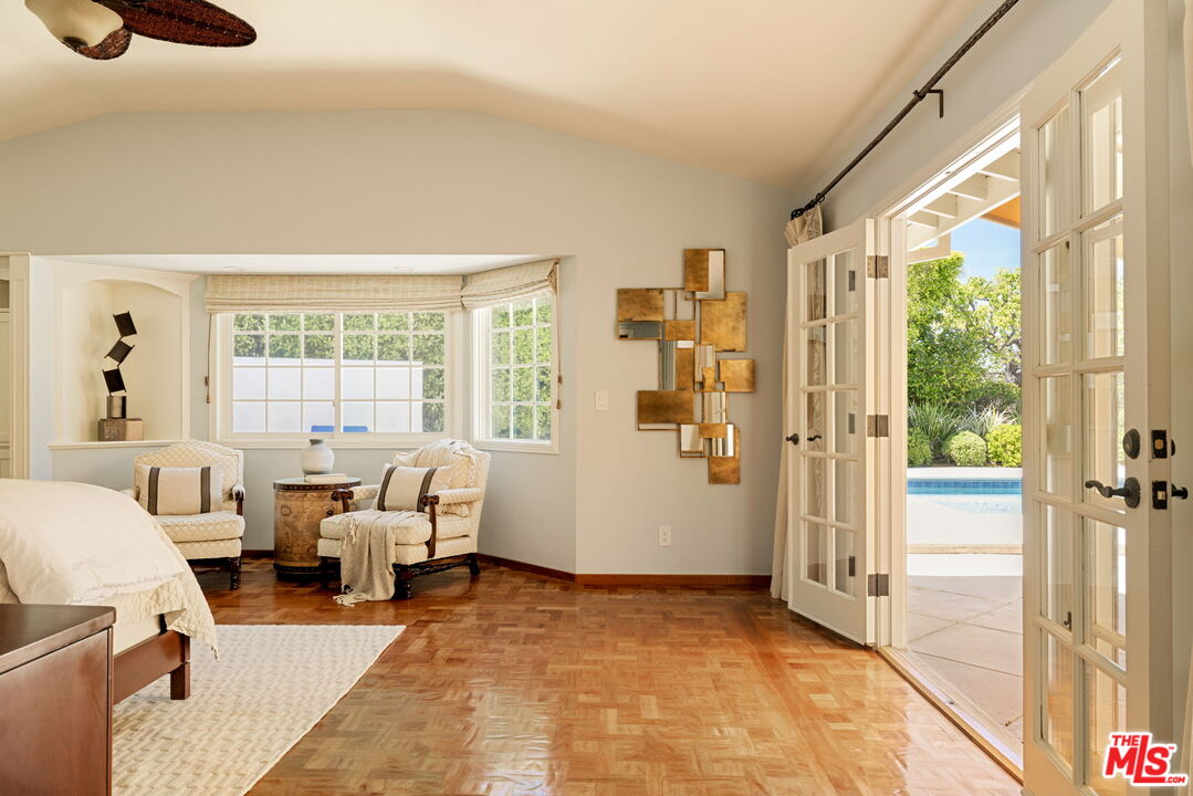 1615 Stradella Road Los Angeles, CA 90077 - Photo 14 of 27