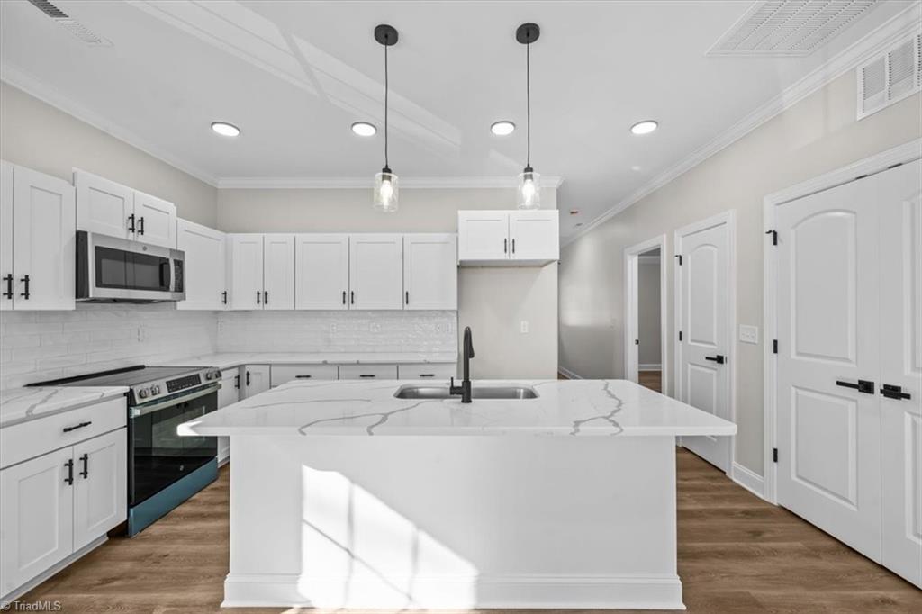 402 Walnut Street High Point, NC 27260 - Photo 8 of 26