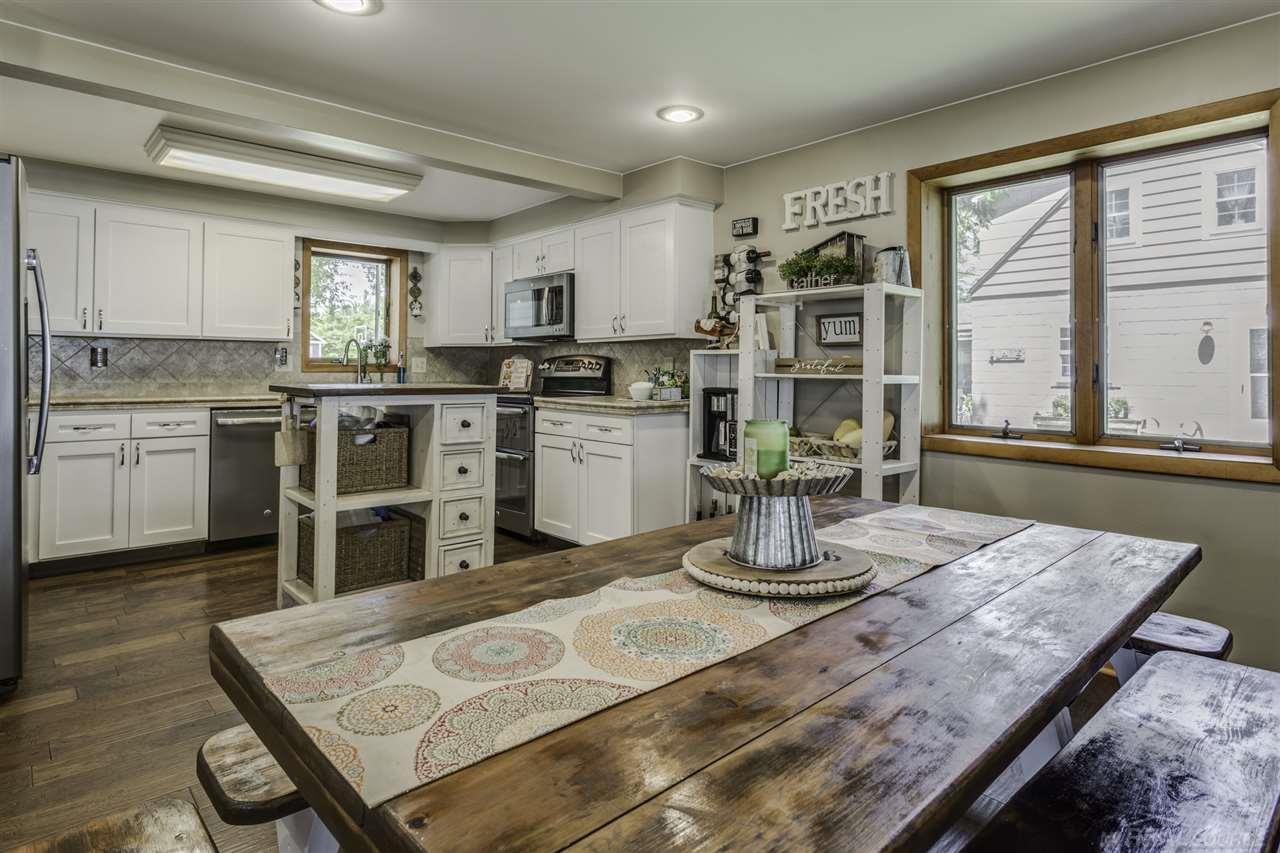 6779 Lakeshore Road Lexington, MI 48450 - Photo 19 of 59 Kitchen & Dining Areas