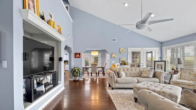 $450,000 | 825 Country Club Drive, DeFuniak Springs, FL 32435