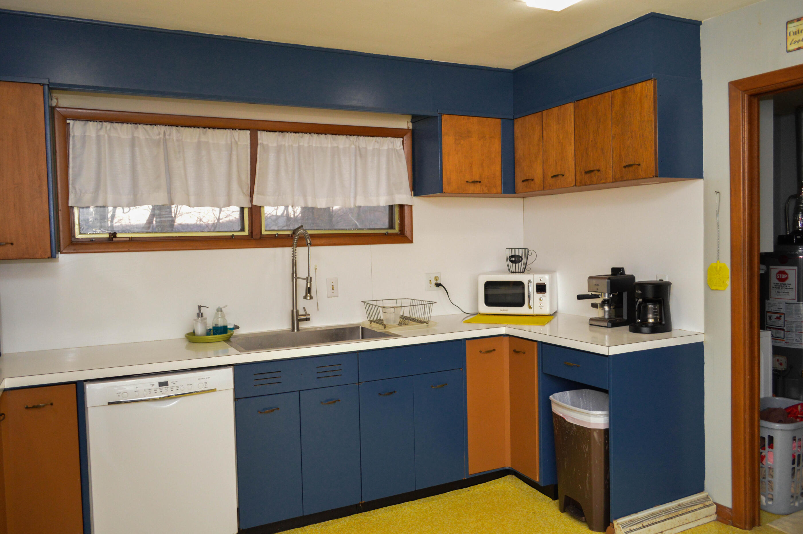 508 Spring Avenue Southeast Wise, VA 24293 - Photo 13 of 51 kitchen 2