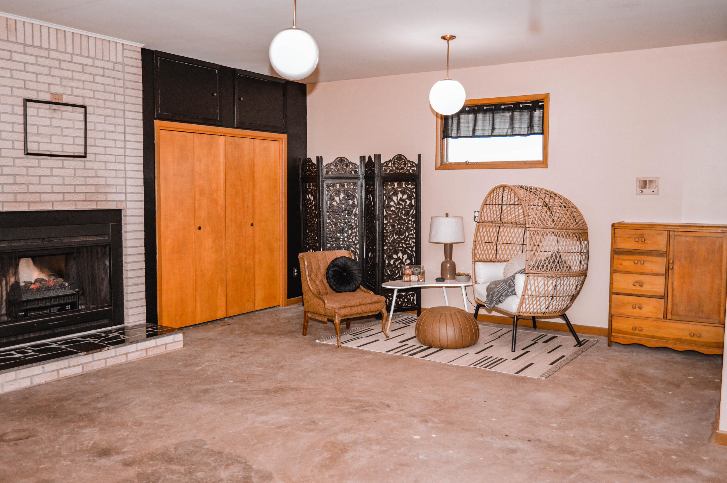 508 Spring Avenue Southeast Wise, VA 24293 - Photo 27 of 51 garage living room