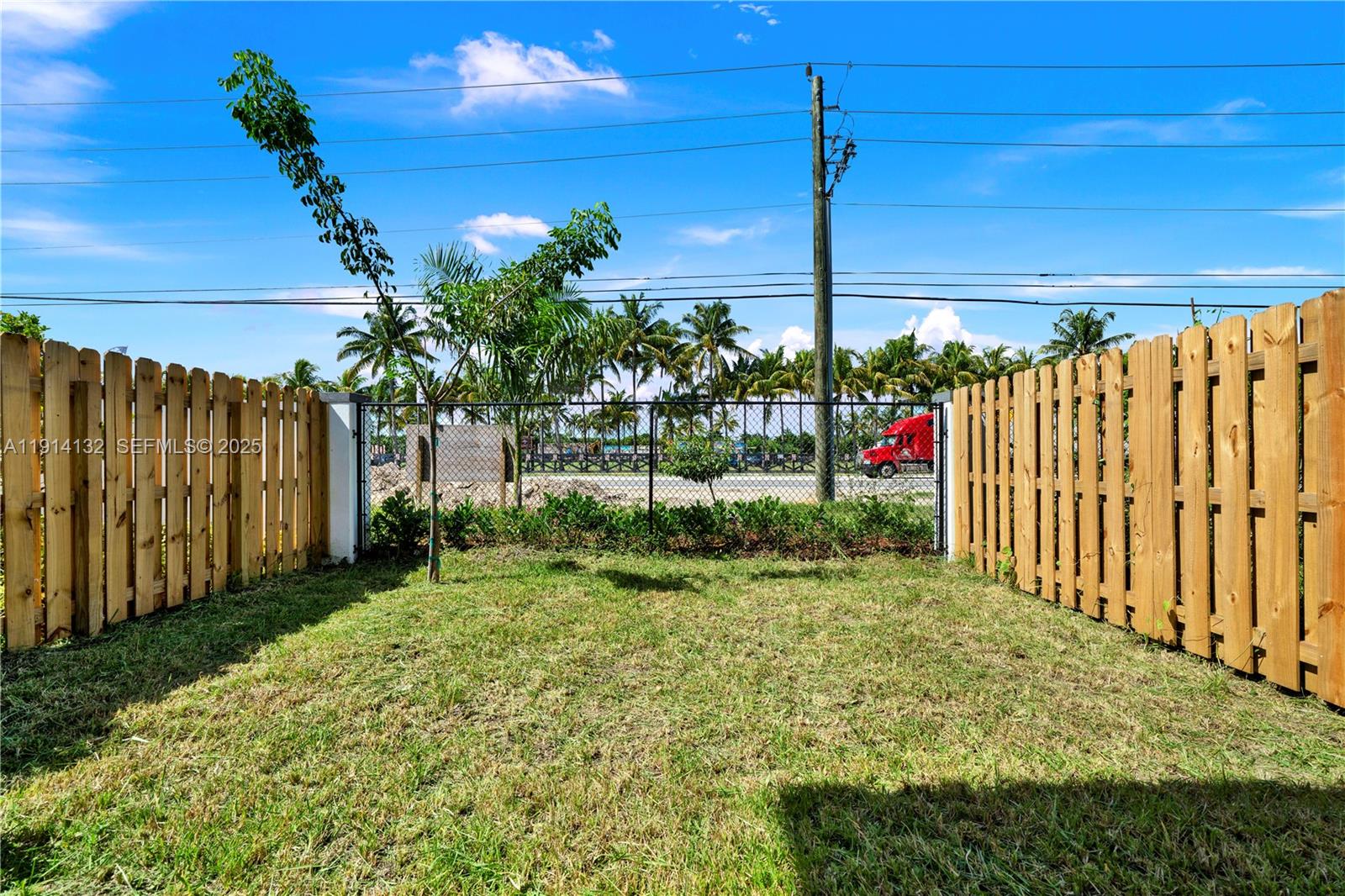 34520 Southwest 191st Court, Unit 34520 Homestead, FL 33034 - Photo 33 of 37 a view of a garden