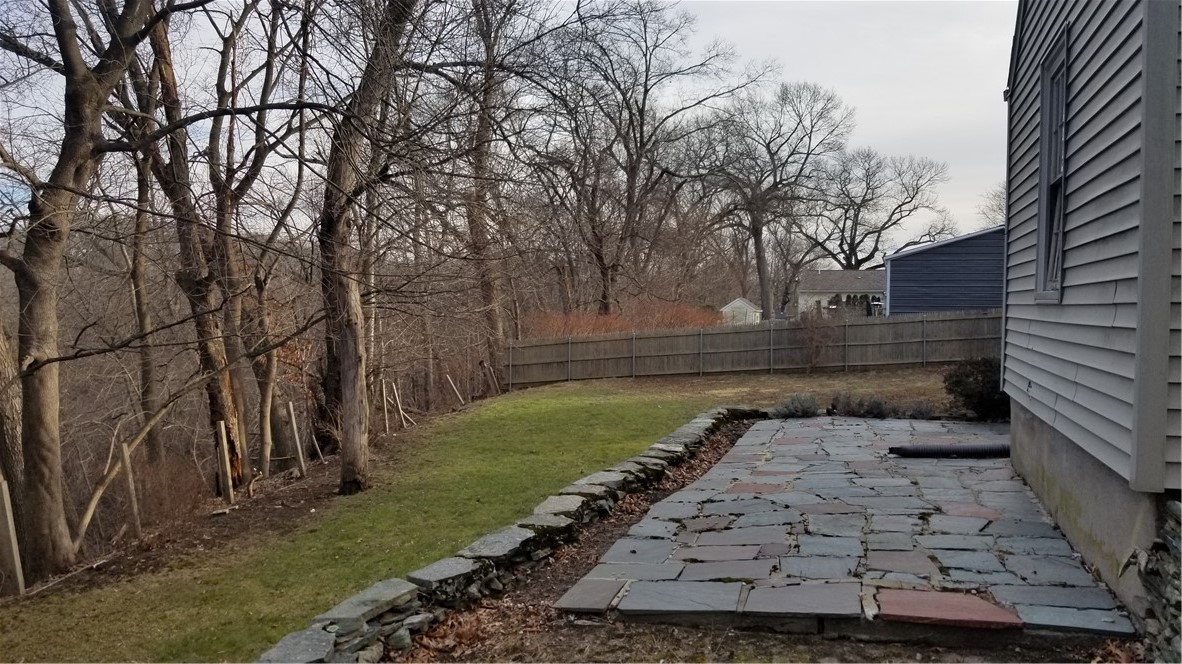 188 Sumner Avenue Warwick, RI 02888 - Photo 5 of 36