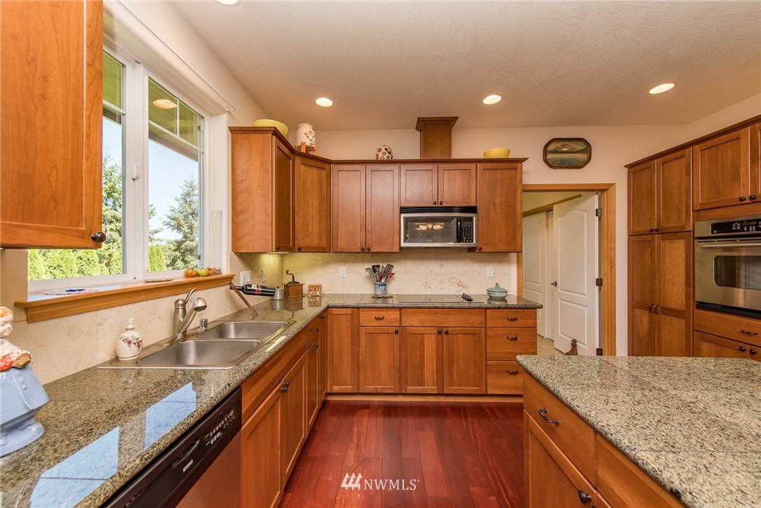 101 Morgison Loop Sequim, WA 98382 - Photo 11 of 23