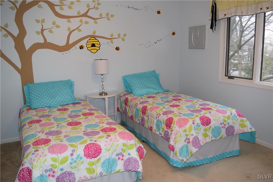 1054 Oldstone Road Allentown, PA 18103 - Photo 11 of 17 Gallery Image 11