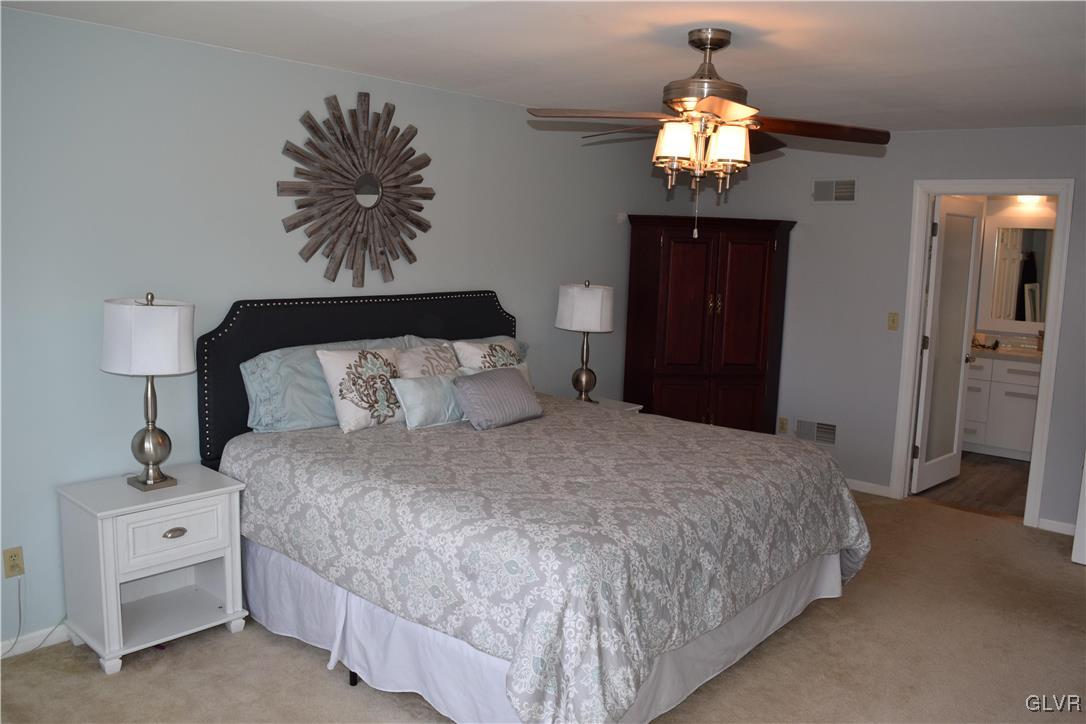 1054 Oldstone Road Allentown, PA 18103 - Photo 12 of 17 Gallery Image 12