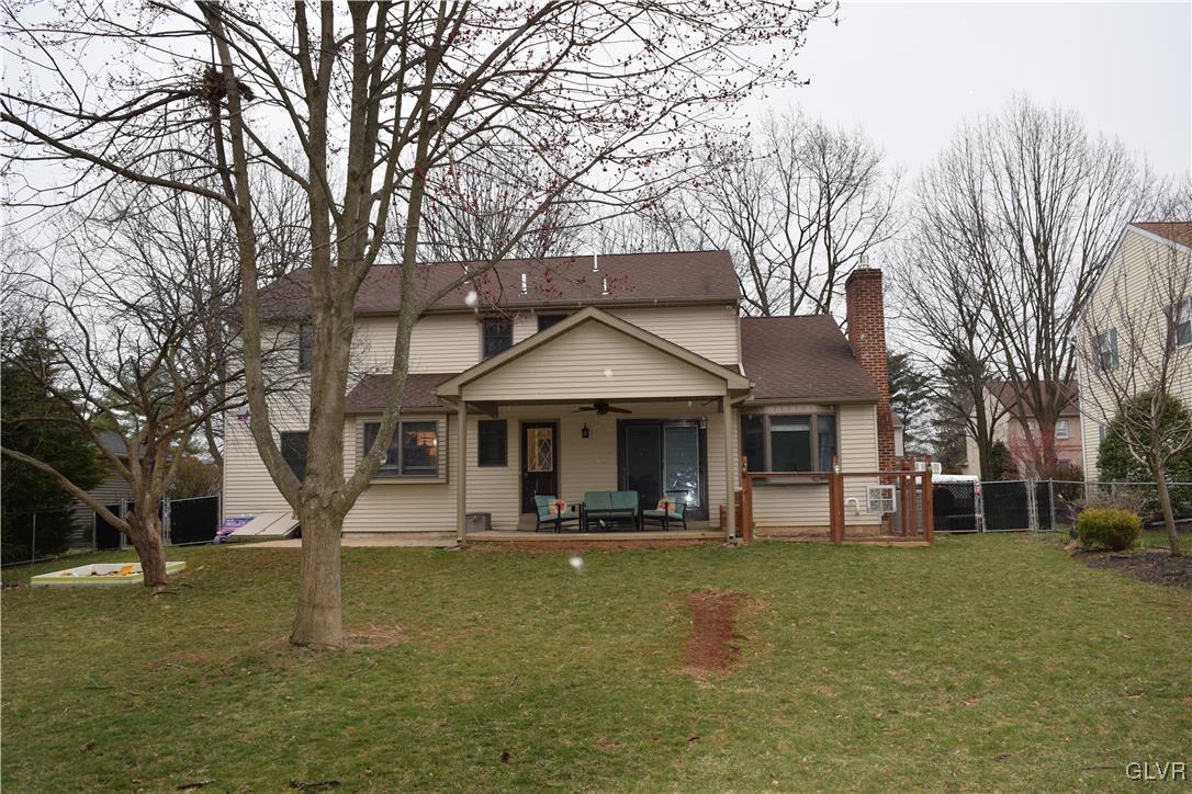 1054 Oldstone Road Allentown, PA 18103 - Photo 2 of 17 Gallery Image 2