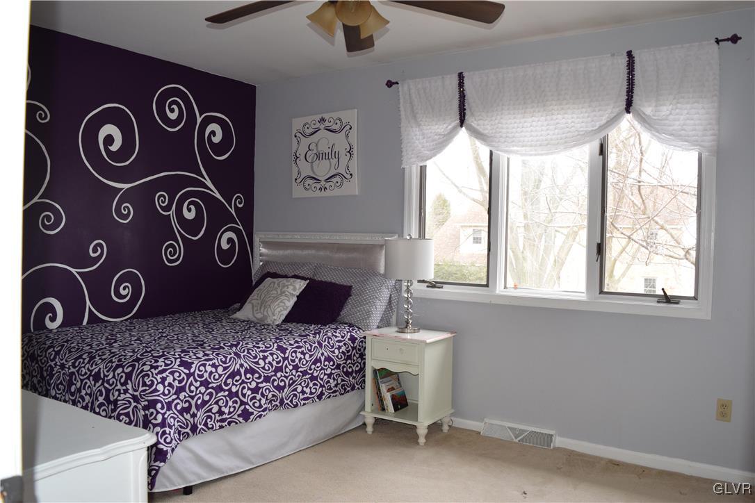 1054 Oldstone Road Allentown, PA 18103 - Photo 10 of 17 Gallery Image 10