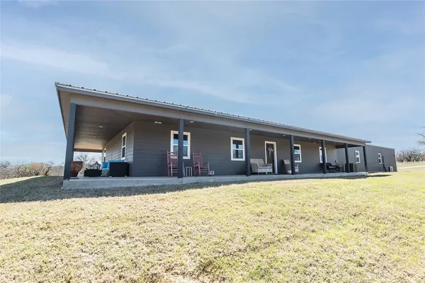 $1,200,000 | 2216 North Greenbrier Road, Nocona, TX 76255