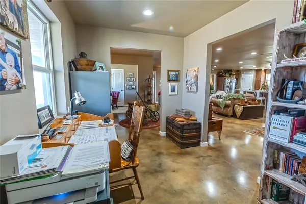$1,200,000 | 2216 North Greenbrier Road, Nocona, TX 76255