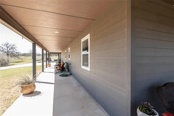 $1,200,000 | 2216 North Greenbrier Road, Nocona, TX 76255