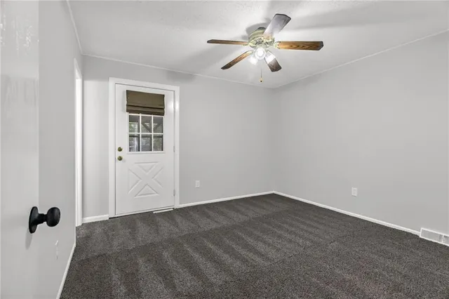 $260,000 | 300 North Holder Road, Independence, MO 64050