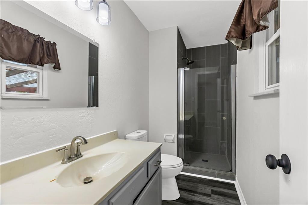 300 North Holder Road Independence, MO 64050 - Photo 17 of 28