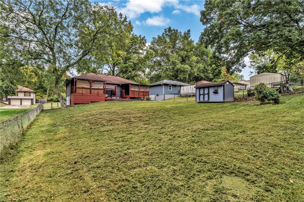 300 North Holder Road Independence, MO 64050 - Photo 22 of 28