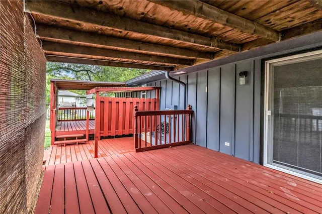 $260,000 | 300 North Holder Road, Independence, MO 64050