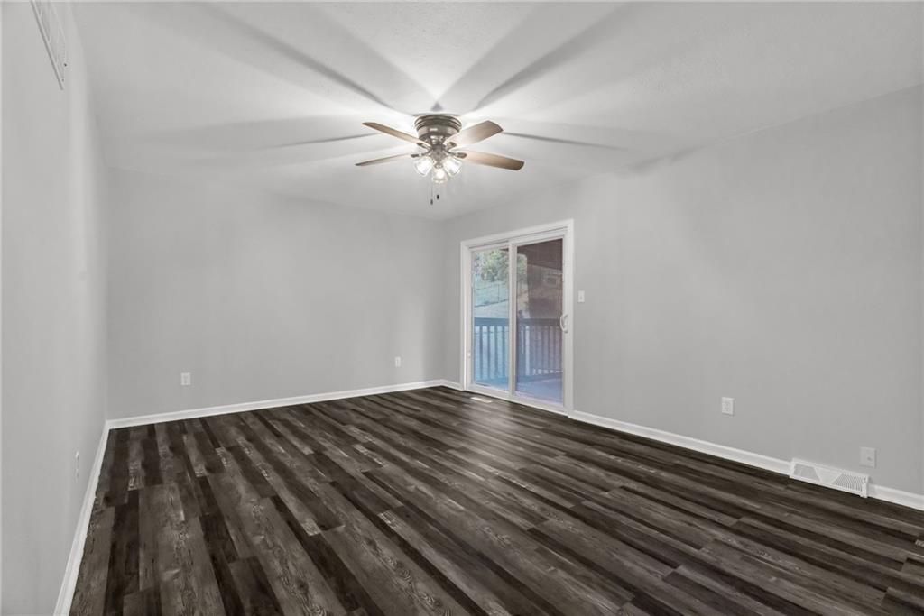 300 North Holder Road Independence, MO 64050 - Photo 4 of 28