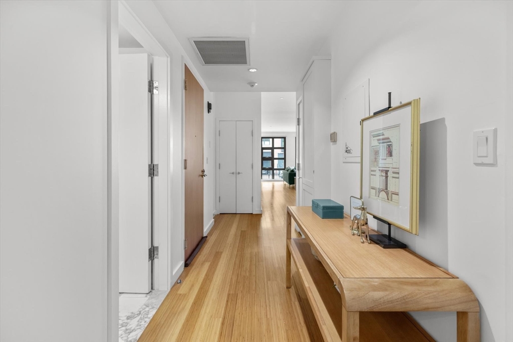 7 Warren Avenue, Unit 6 Boston, MA 02116 - Photo 10 of 33