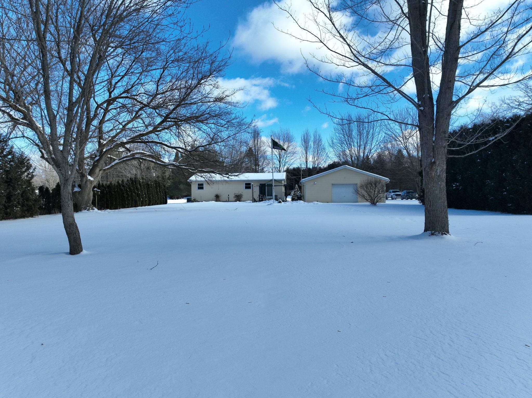 14271 Neff Road Clio, MI 48420 - Photo 22 of 39 50133093-7406482c-37e1-4184-a1f2-e2f8c8f1ff9c.JPG