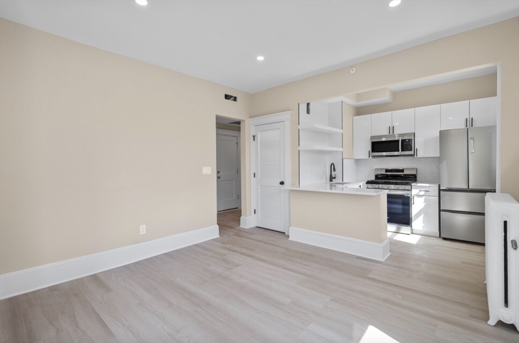 41 Edgerly Road, Unit 47 Boston, MA 02115 - Photo 2 of 9