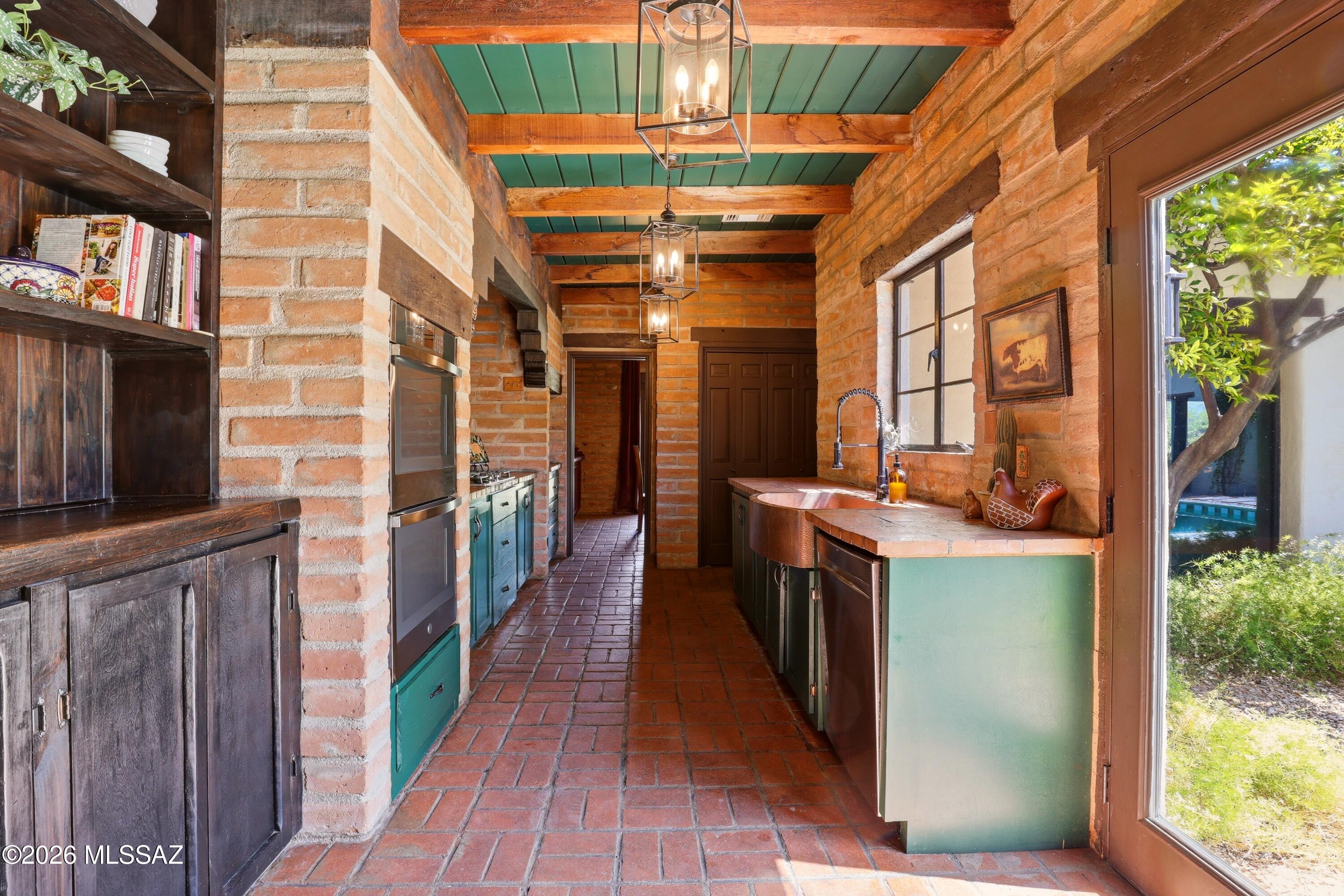 3945 North Bear Canyon Road Tucson, AZ 85749 - Photo 21 of 51