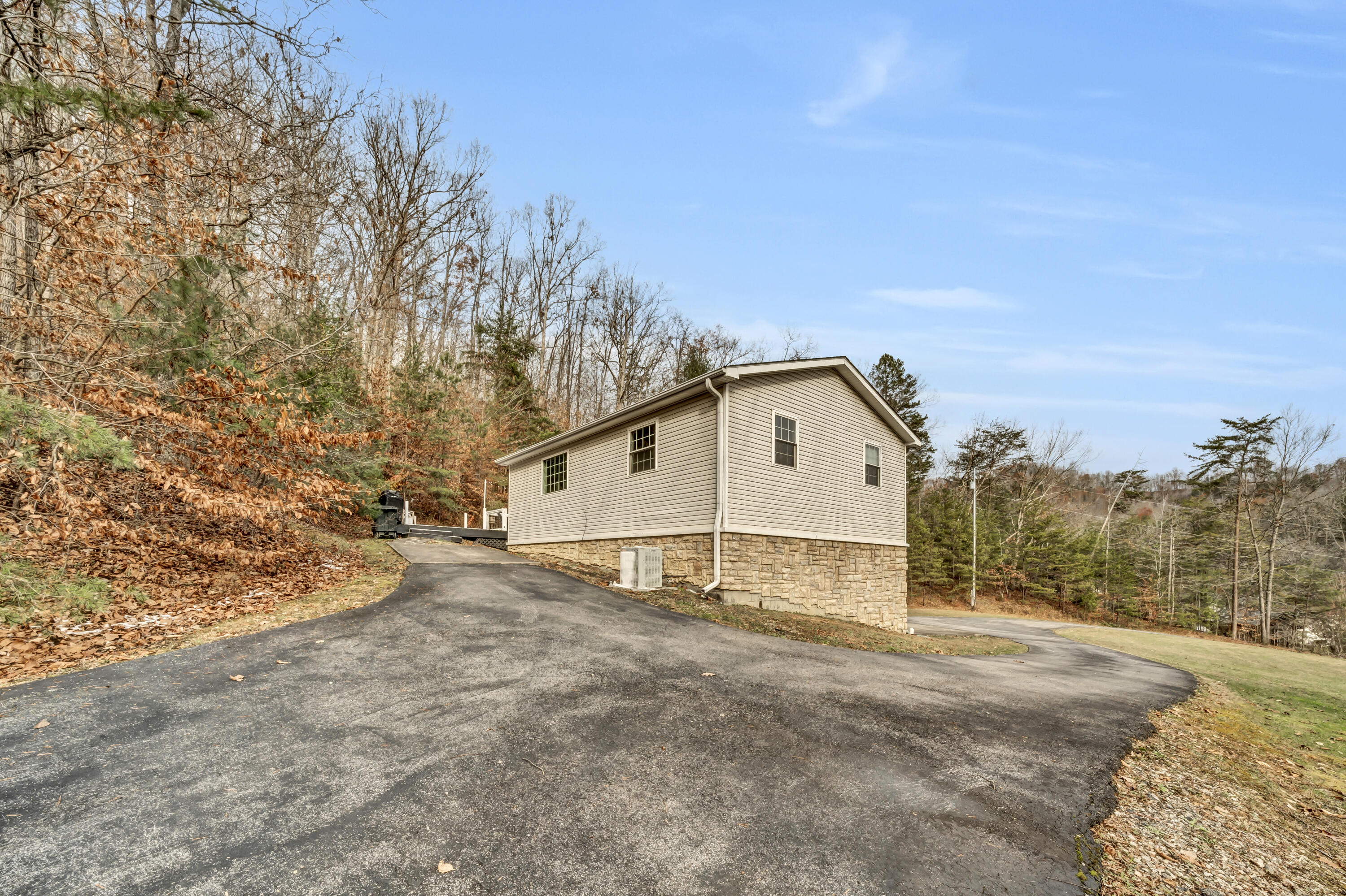 75 Hill-N-Dale Road Morehead, KY 40351 - Photo 27 of 42 A7407412