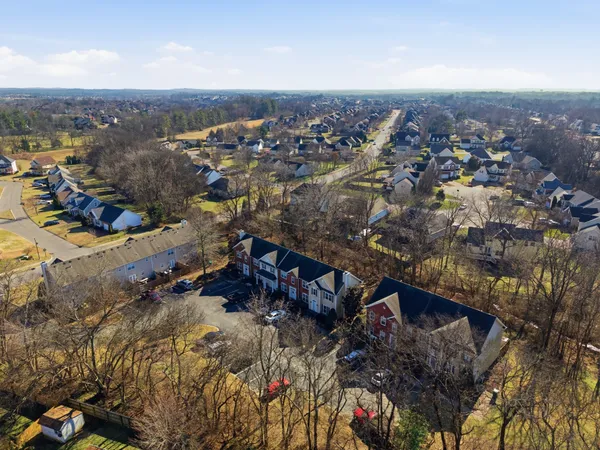 $1,800 | 209 Newport Cove Court, Thompson's Station, TN 37179