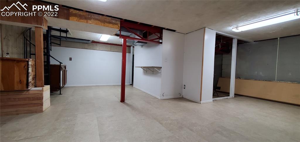 9955 Mesa Road Cascade, CO 80809 - Photo 27 of 30 a view of an empty room