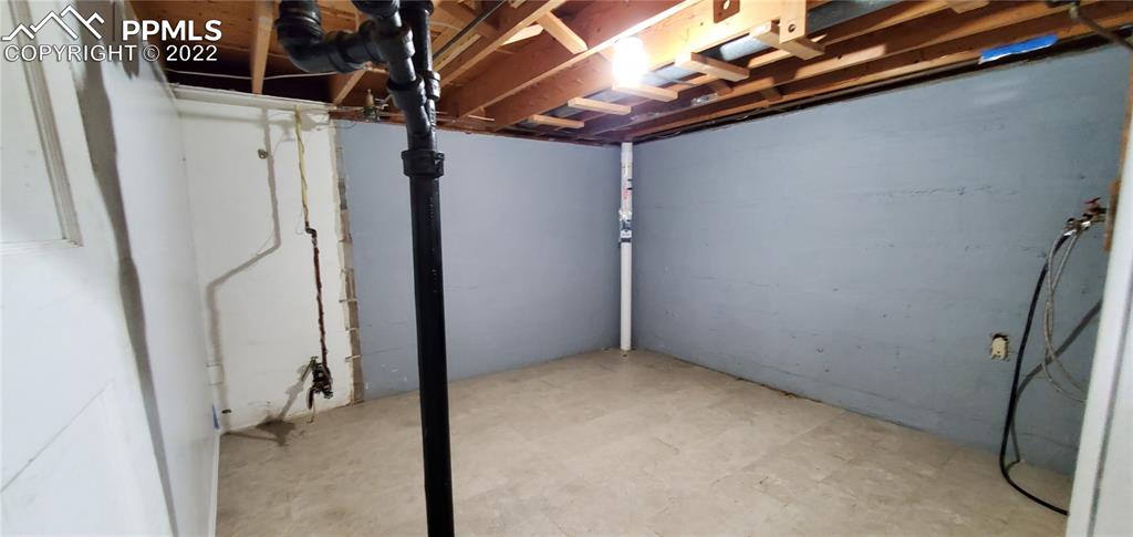 9955 Mesa Road Cascade, CO 80809 - Photo 28 of 30 a view of closet