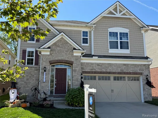 $4,500 | 49645 Hartwick Drive, Novi, MI 48374