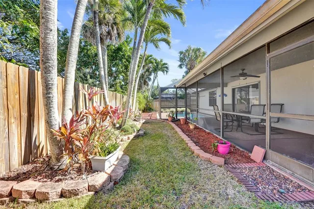 $545,000 | 141 Roycourt Circle, Royal Palm Beach, FL 33411