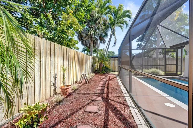 $545,000 | 141 Roycourt Circle, Royal Palm Beach, FL 33411