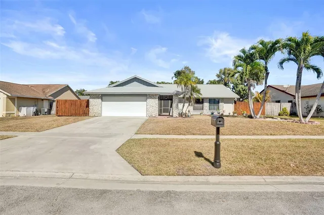 $545,000 | 141 Roycourt Circle, Royal Palm Beach, FL 33411