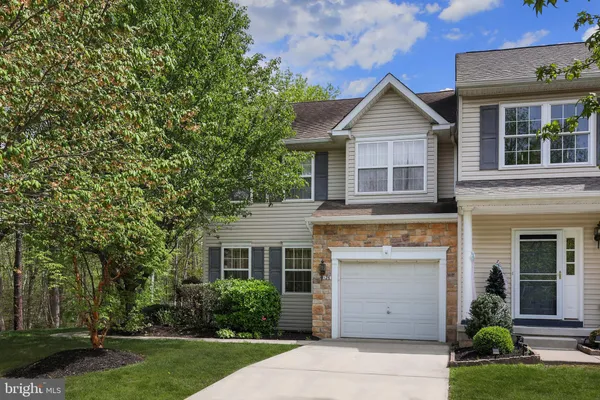 $329,900 | 126 Hidden Drive, Blackwood, NJ 08012