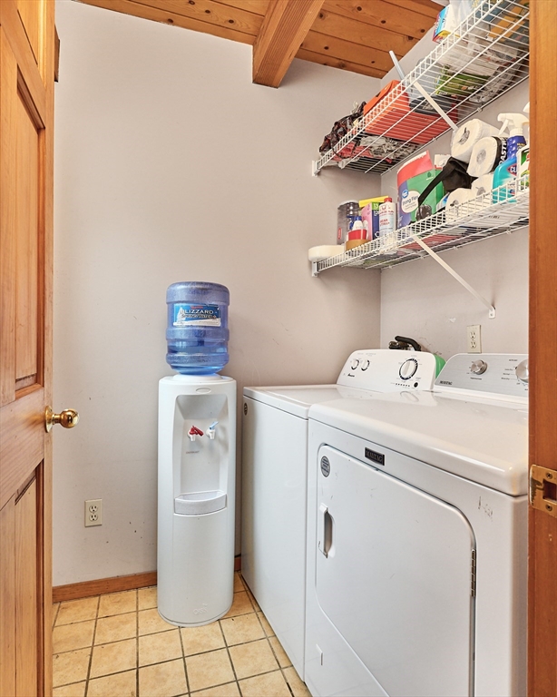 130 Coles Meadow Road Northampton, MA 01060 - Photo 13 of 42 a utility room with dryer and washer