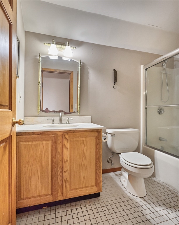 130 Coles Meadow Road Northampton, MA 01060 - Photo 23 of 42 a bathroom with a sink a toilet and a mirror