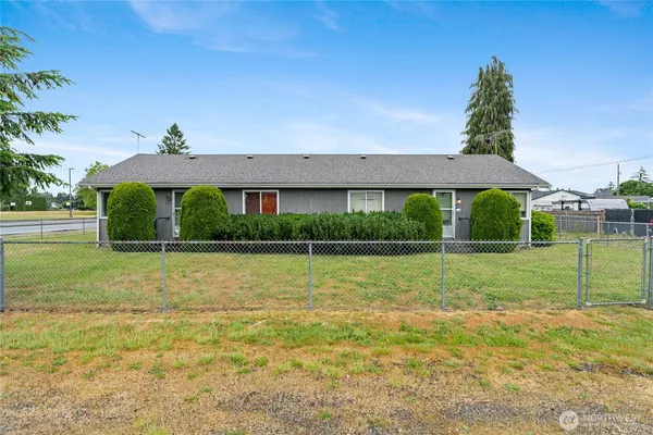 $895,000 | 922 134th St Court South, Tacoma, WA 98444