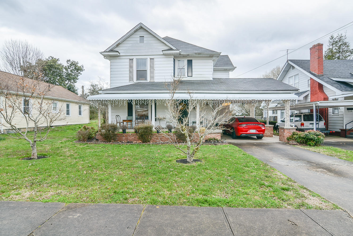 416 Union Street Erwin, TN 37650 - Photo 1 of 39 416 Union front center