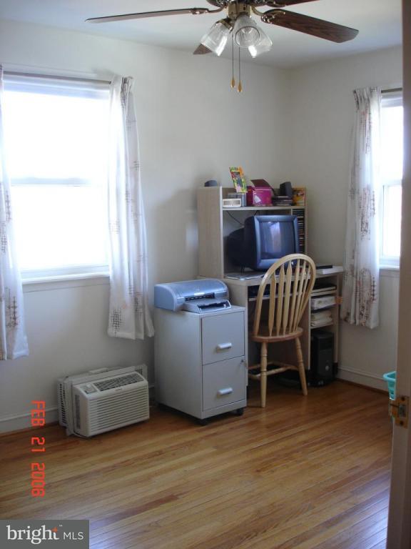 137 Riverside Avenue Lancaster, PA 17602 - Photo 7 of 14 Gallery Image 7
