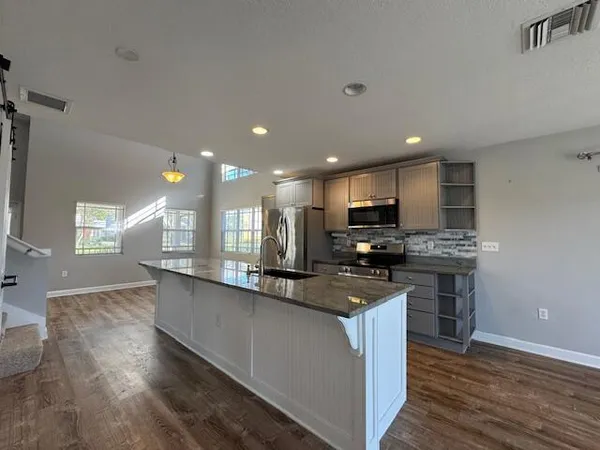 $2,350 | 4334 Highway 441, Unit 17, Okeechobee, FL 34974