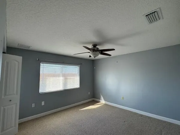 $2,350 | 4334 Highway 441, Unit 17, Okeechobee, FL 34974