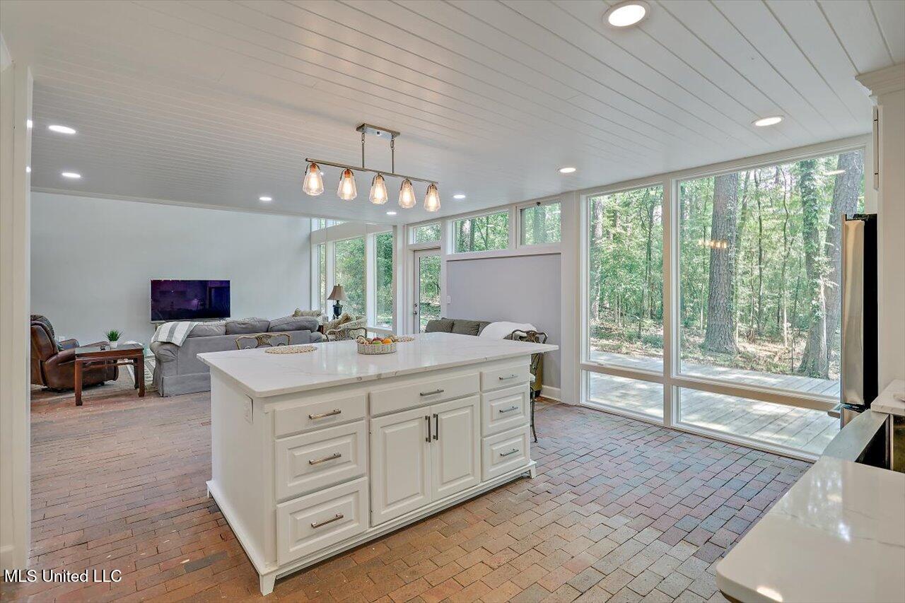 1844 Eastover Drive Jackson, MS 39211 - Photo 11 of 42 19-1844 Eastover Dr