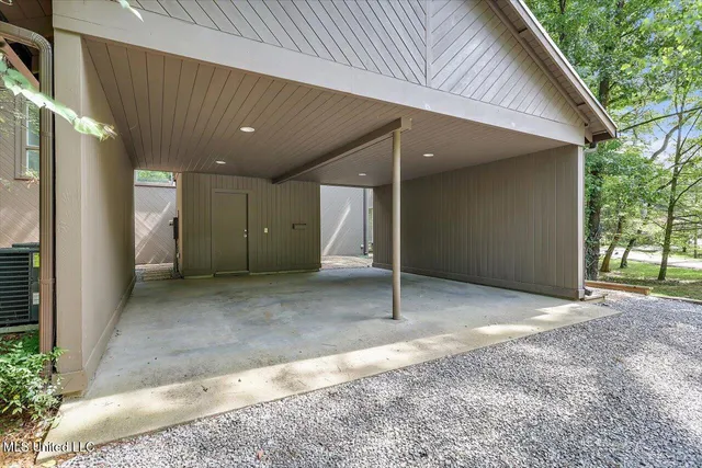 $500,000 | 1844 Eastover Drive, Jackson, MS 39211