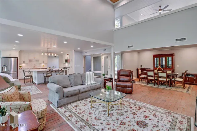 $500,000 | 1844 Eastover Drive, Jackson, MS 39211