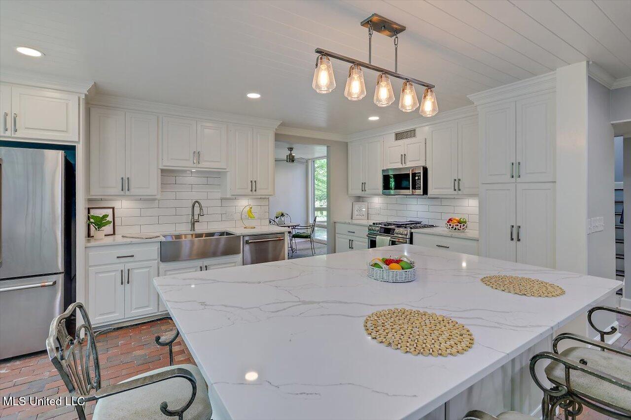 1844 Eastover Drive Jackson, MS 39211 - Photo 10 of 42 18-1844 Eastover Dr