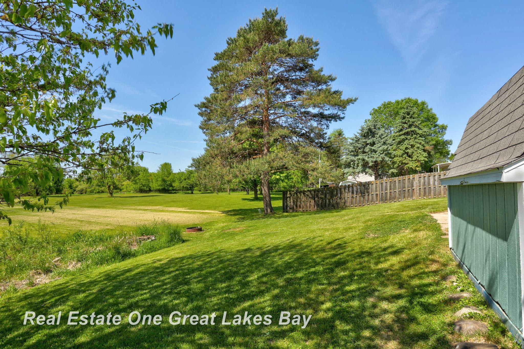 1813 Van Geisen Road Caro, MI 48723 - Photo 32 of 38