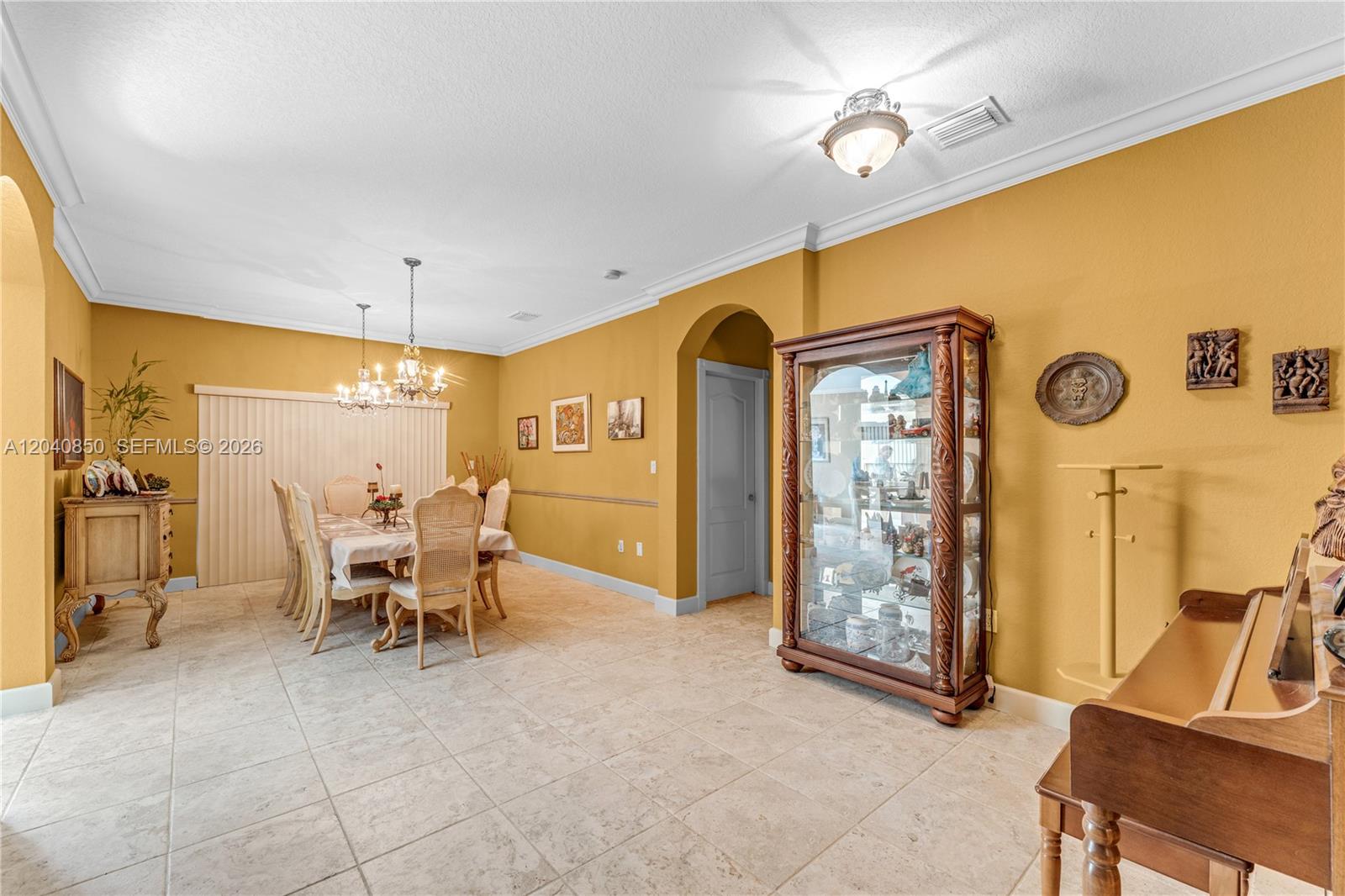 22548 Southwest 102nd Path Cutler Bay, FL 33190 - Photo 3 of 28