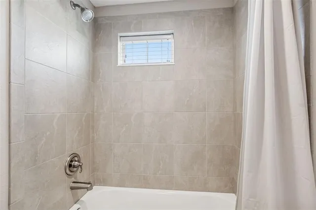 $605,000 | 345 Villa Corte Drive, Lutz, FL 33549