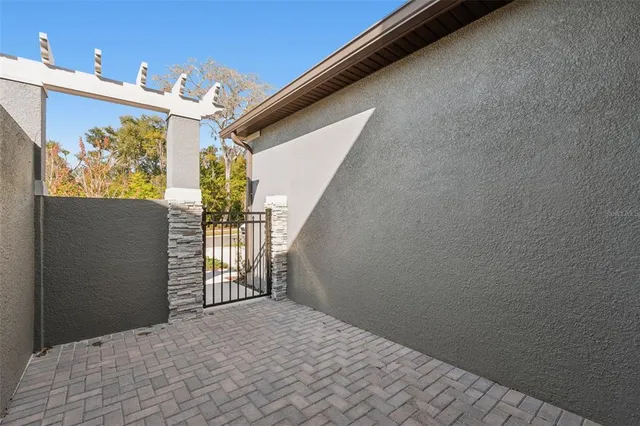 $605,000 | 345 Villa Corte Drive, Lutz, FL 33549