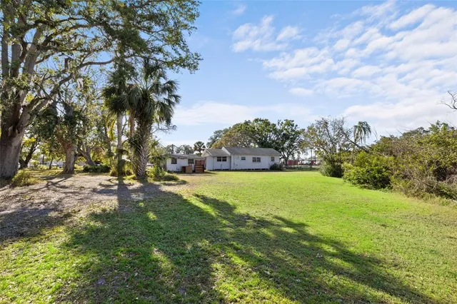 $325,000 | 611 29th Street East, Bradenton, FL 34208